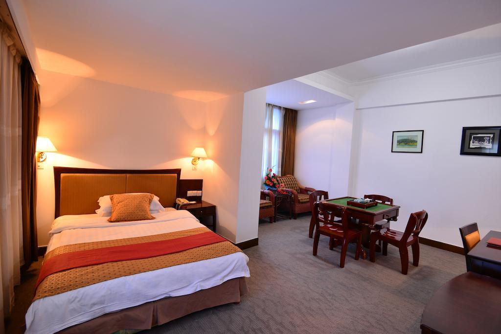 Baodao Exhibition Center Hotel Wuyishan  Oda fotoğraf